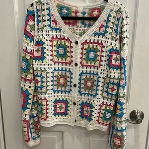 Super cute top button down